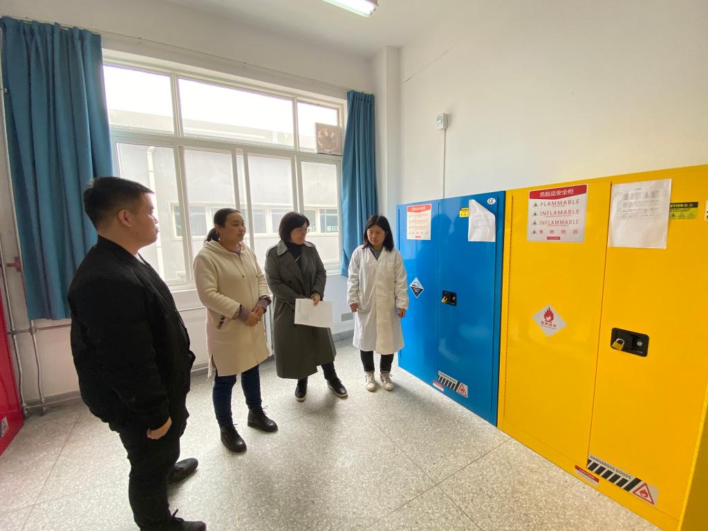 材料工程学院检查现场